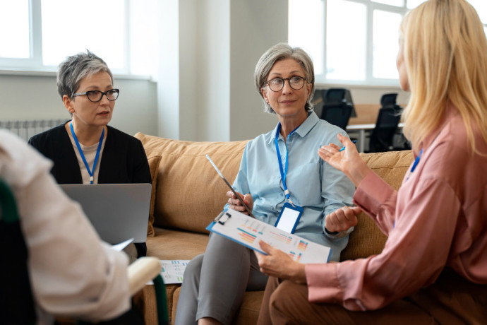 blue-moon-senior-counseling-elderly-mental-health-services-big-1